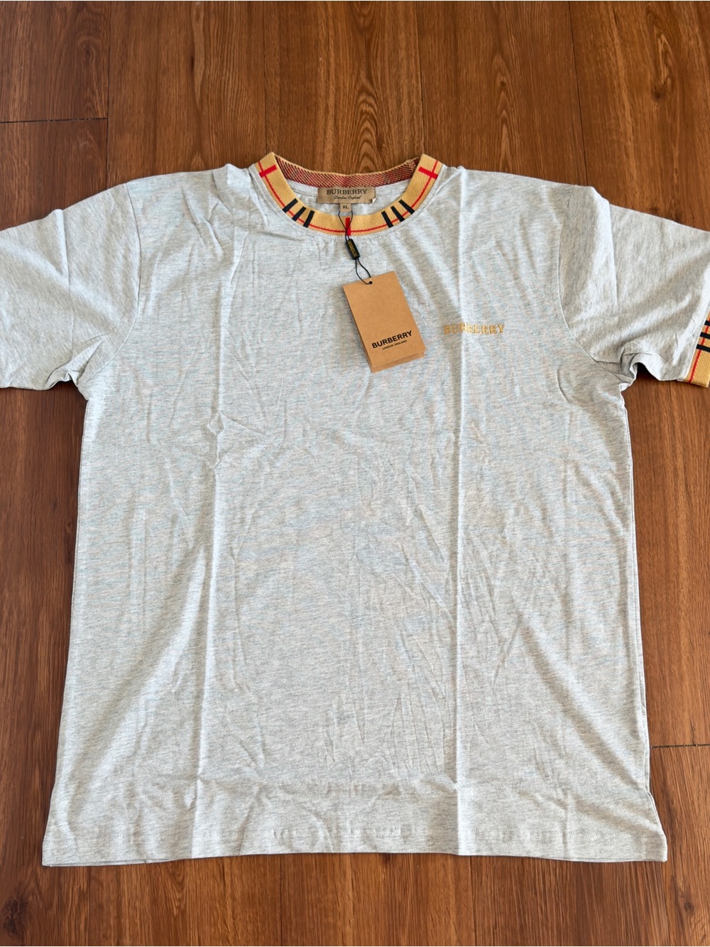 Burberry Men’s Light Gray Short-Sleeve T-Shirt with Iconic Check Trim